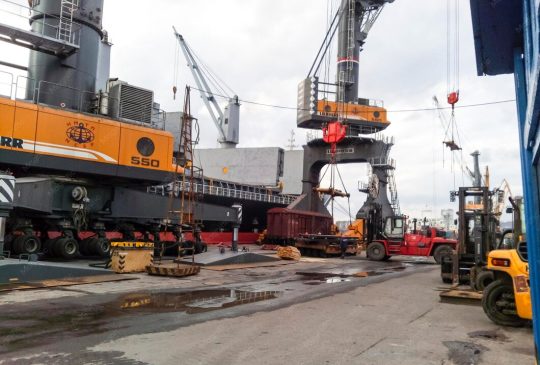 Heavy Equipment & Project Cargo Freight Forwarding Services